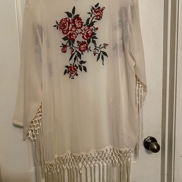 Torrid shawl size 00/0 - Picture 4 of 4